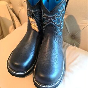 Arial Fatbabys NWT womens size 11B